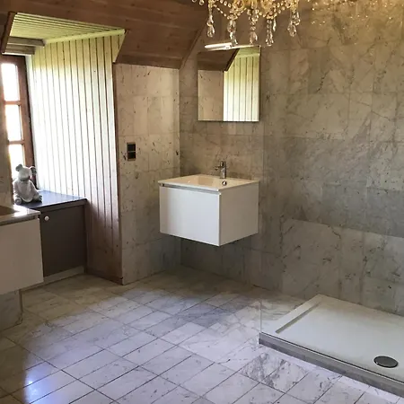 Holiday home Dominica, Stijlvolle Fermette. Ostend